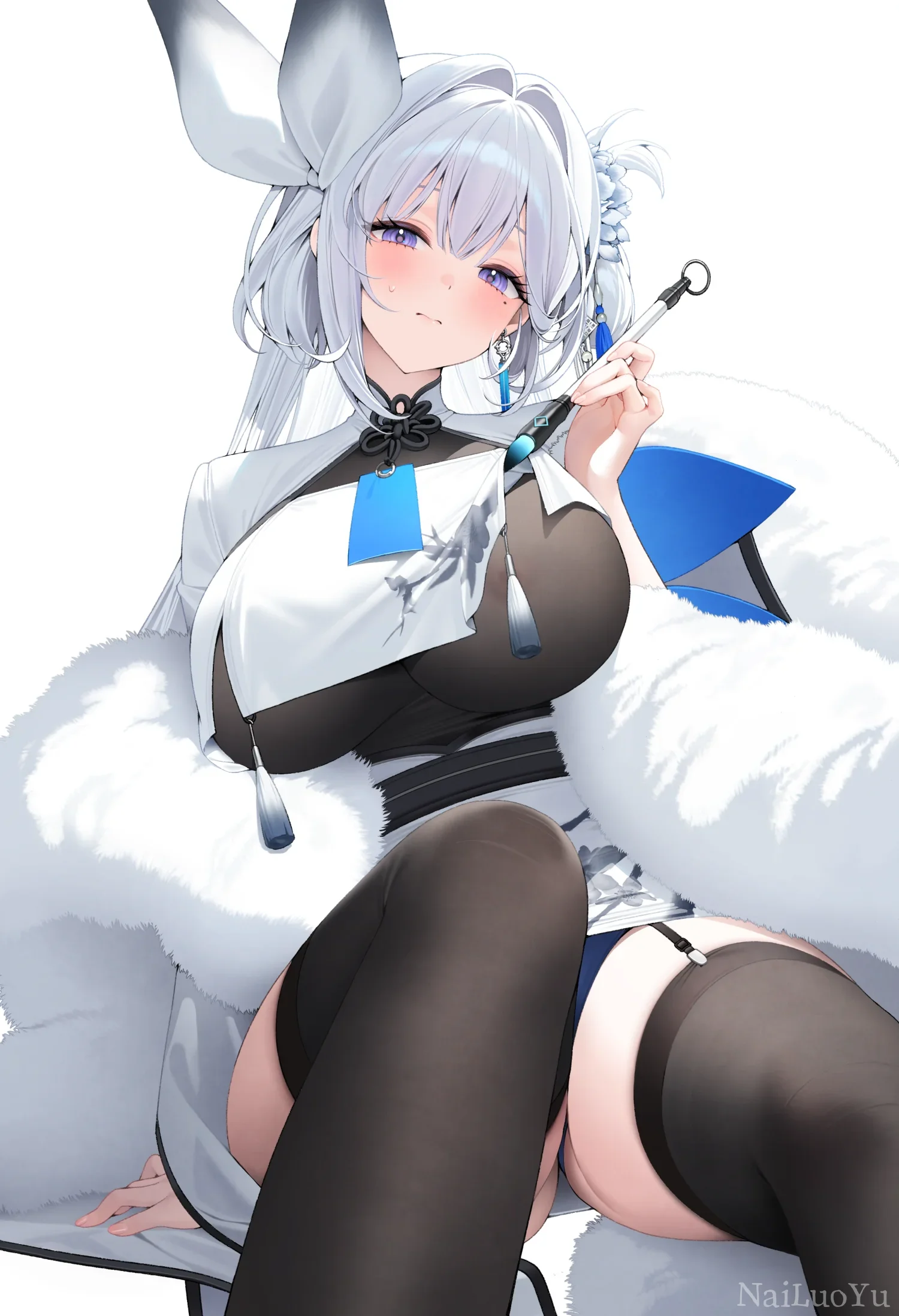 银发兔耳国风少女二次元精美插画